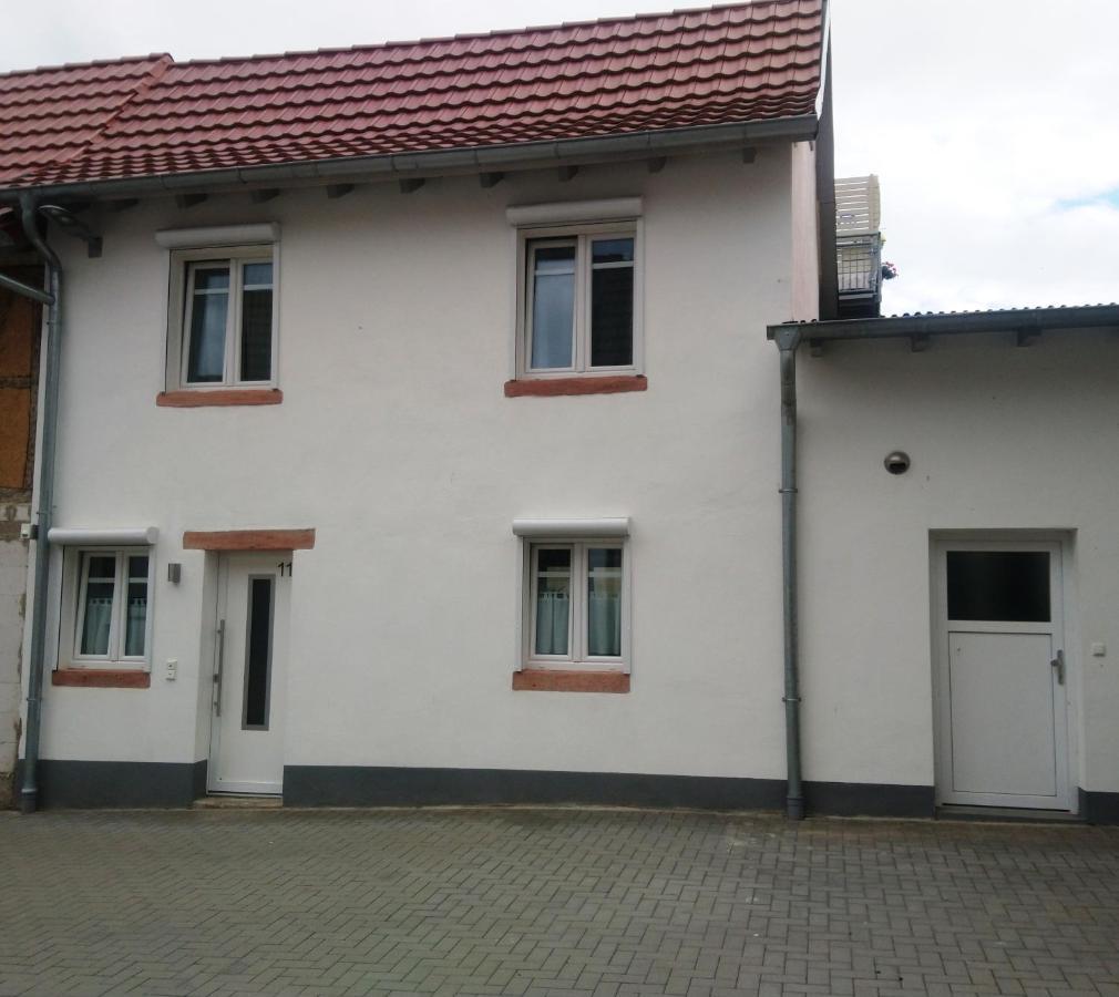Das Mini-Haus Im Herzen Grossostheims Екстериор снимка